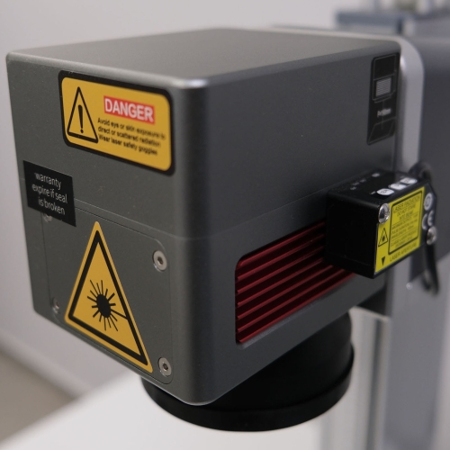 FASERLASER 50W LASERMARKIERER + AUTOFOKUS