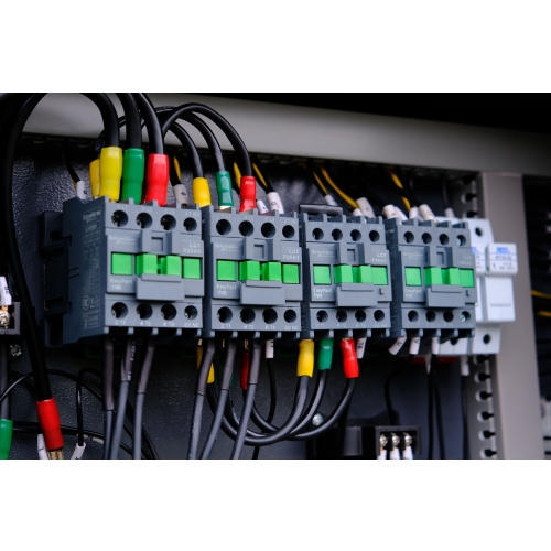 3-in-1-Schraubenkompressor 15 kW | 2300 l/min | 500-l-Tank und Luftentfeuchter